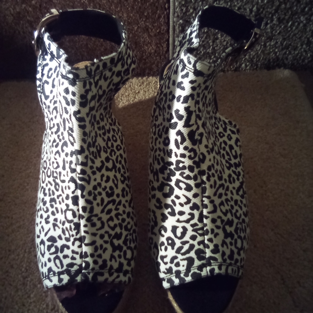 Women's boots